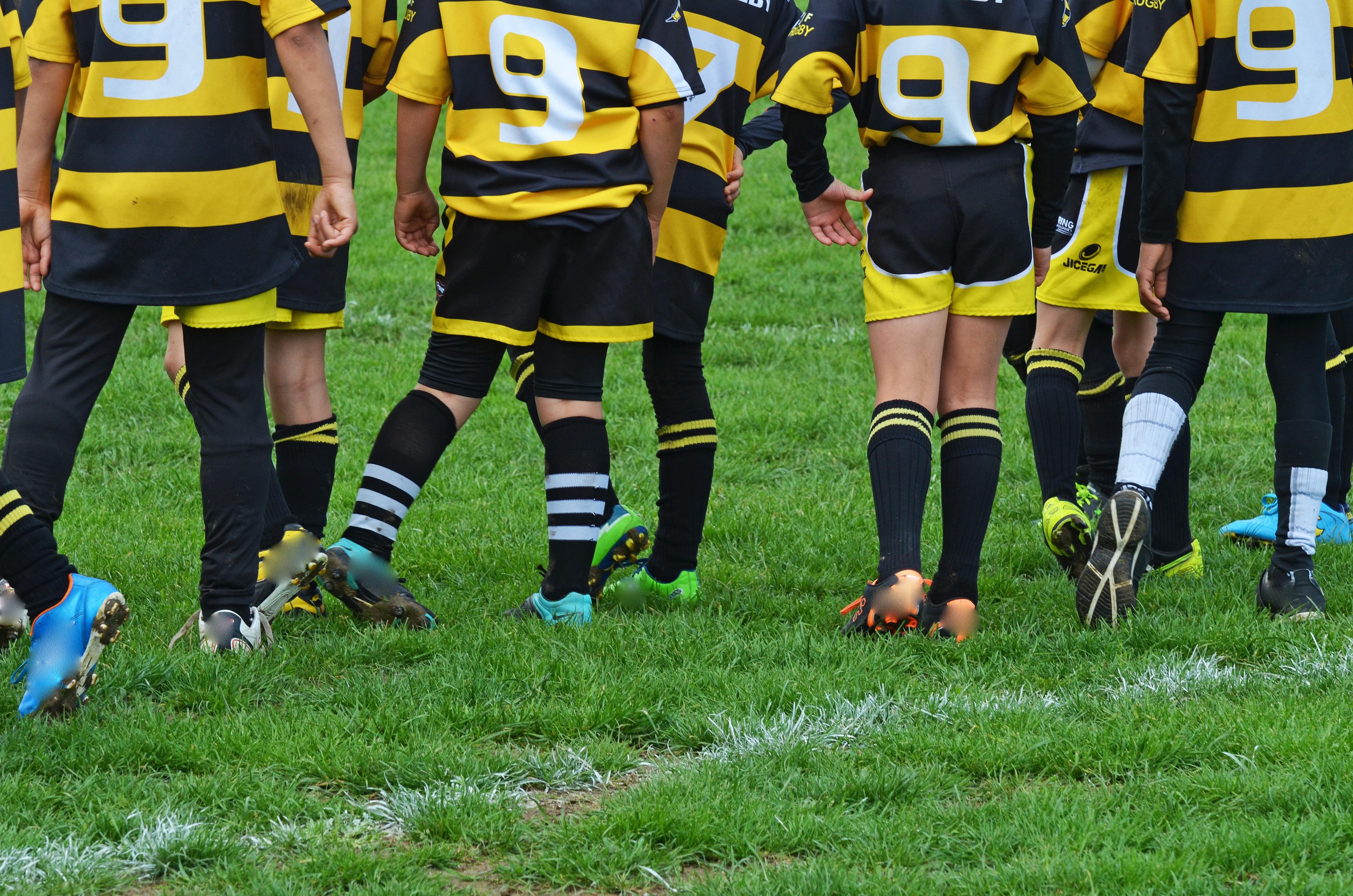 Comment bien s’équiper quand on débute au rugby ?